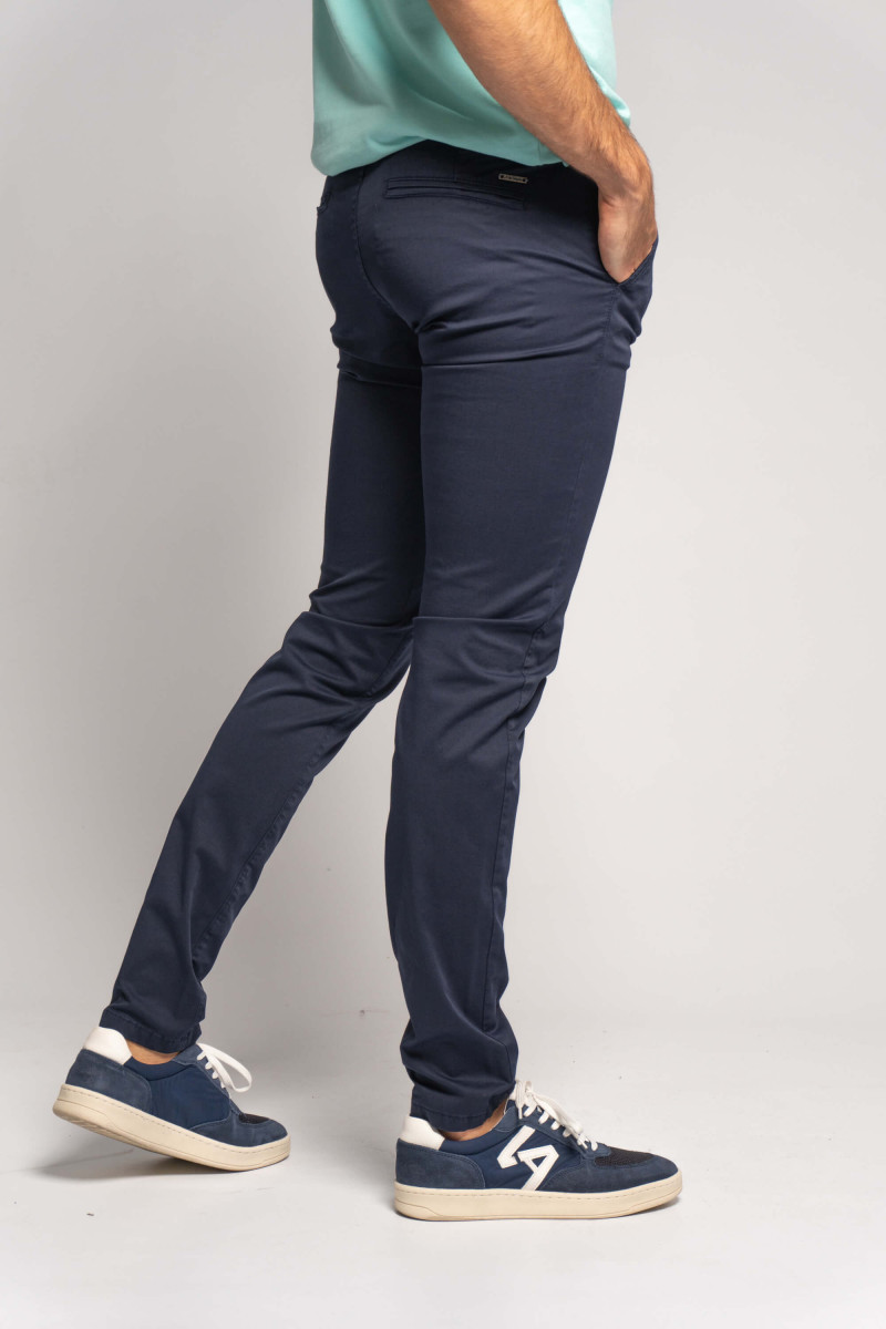 PANTALON CHINO SKINNY MARINO