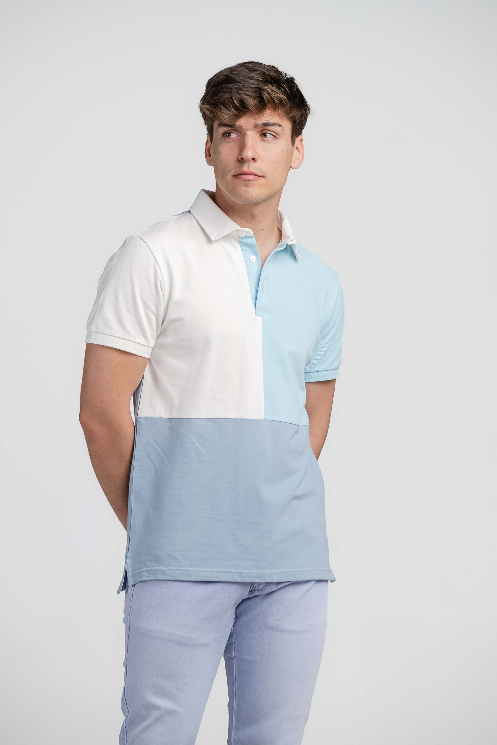 POLO TRICOLOR AZUL